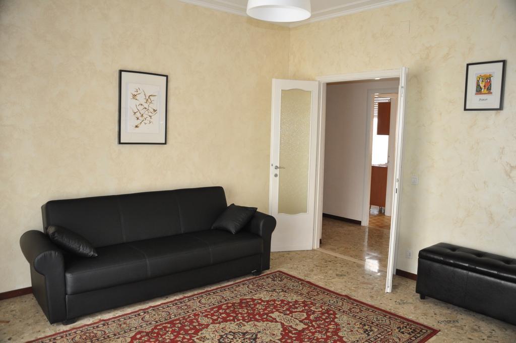Apartment Montebello Parma Exterior photo